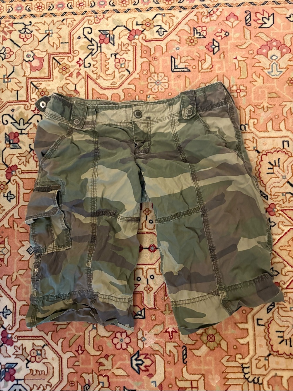 Abercrombie & Fitch Y2K camo shorts